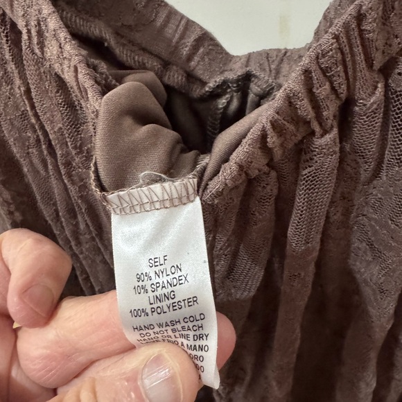 Elegant Lace Women’s Skirt in chocolate - Picture 2 of 2